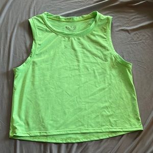 Fleo Dylan Muscle Crop